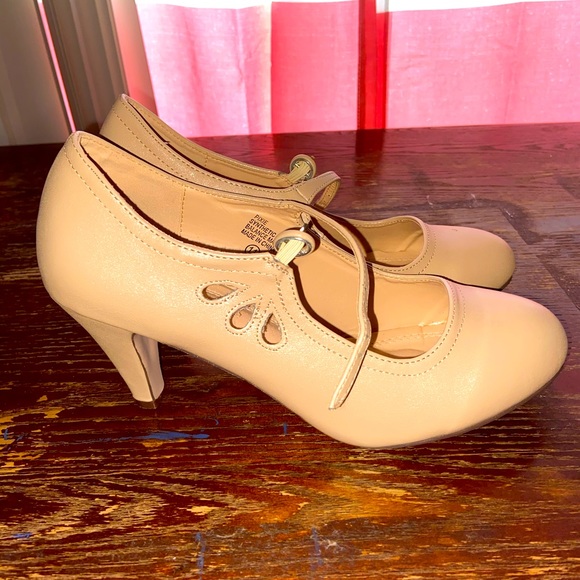 Kitten Heels Mary Jane Pumps - Picture 1 of 3